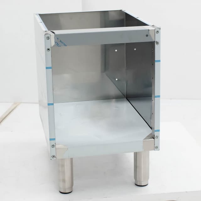 Подставка Electrolux E7BAND00O0 371112 арт. УТ-00083432 (Без эксплуатации 1 шт)